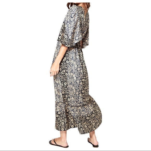 21 Bali Print Flared Boho Maxi Dress - Picture 3 of 4
